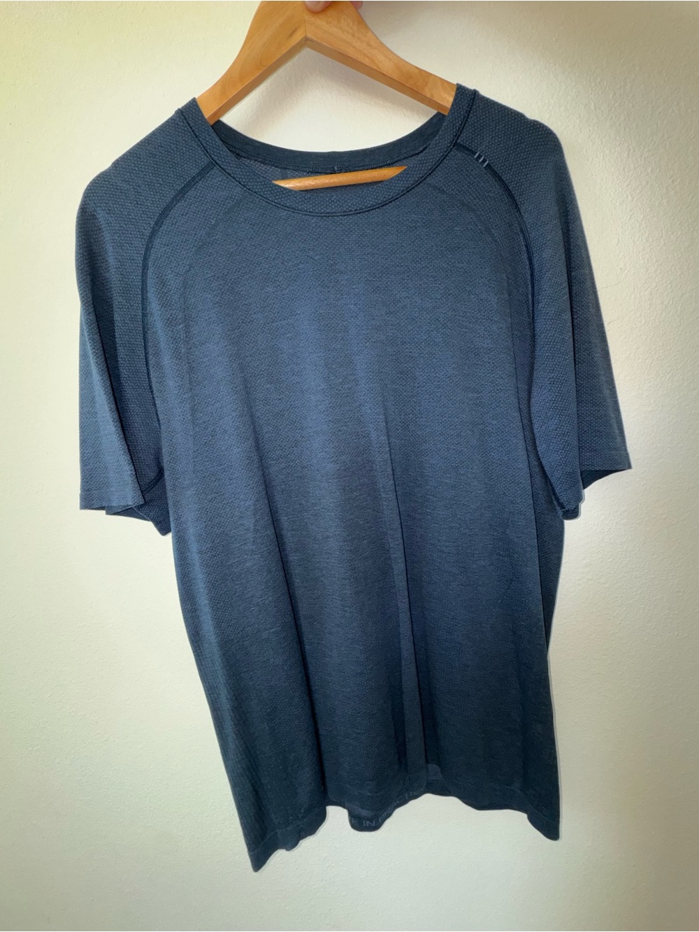 lululemon athletica Men's Short Sleeve Crew Tee in Slate Blue